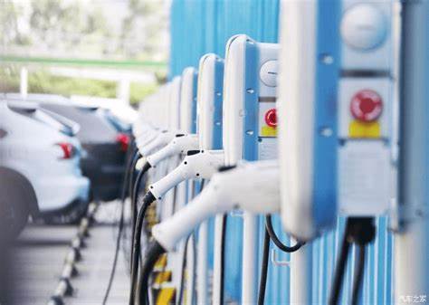 新能源汽车激增 充电桩供不应求